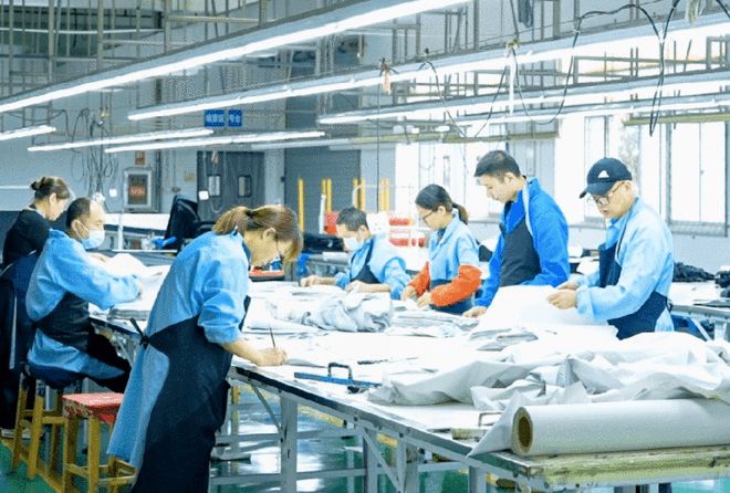 潛江訂單旺生產忙，技術研發(fā)與銷售火力全開